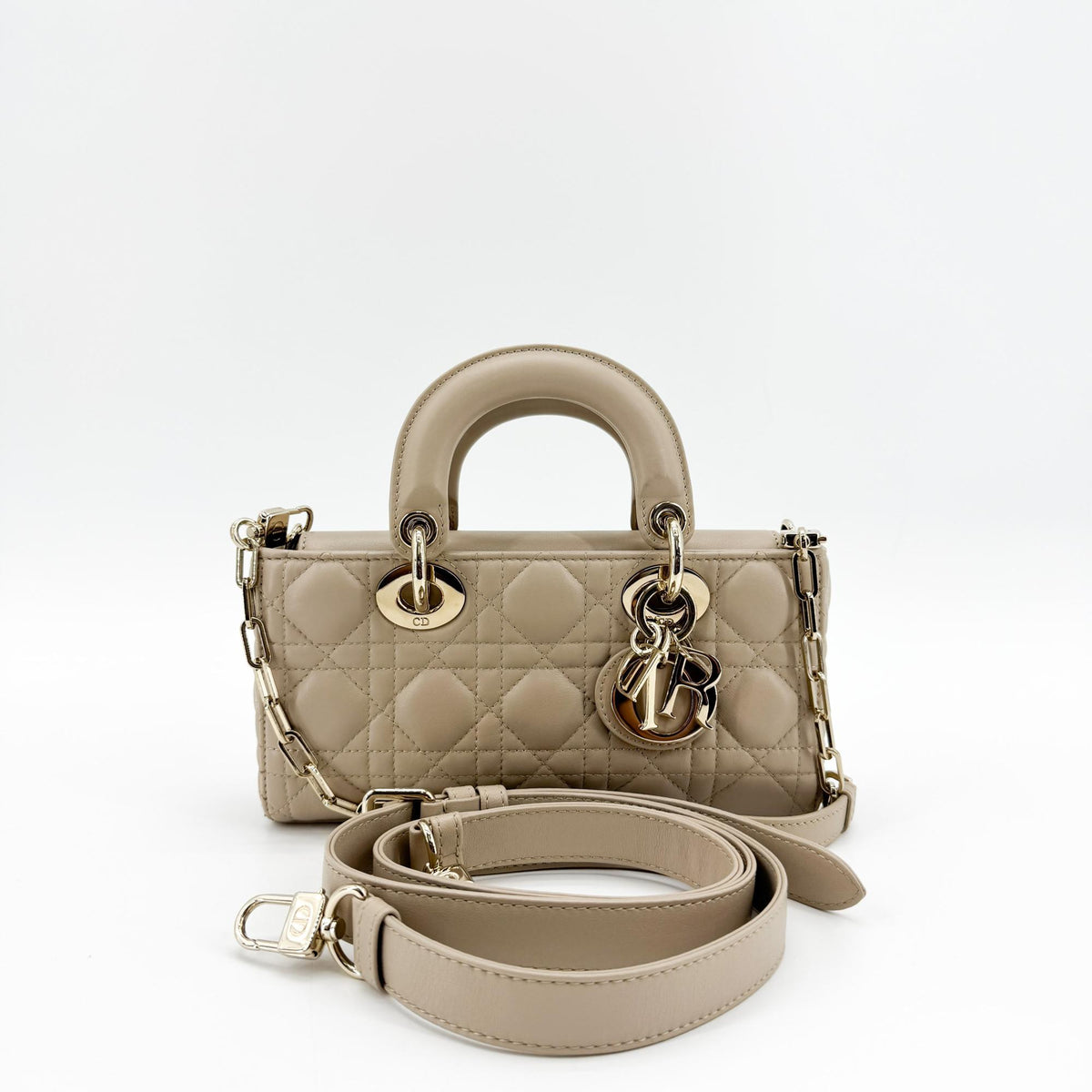 Christian Dior Lady D-Joy Cannage Quilt Lambskin Beige Leather Handbag (Pre-Owned)