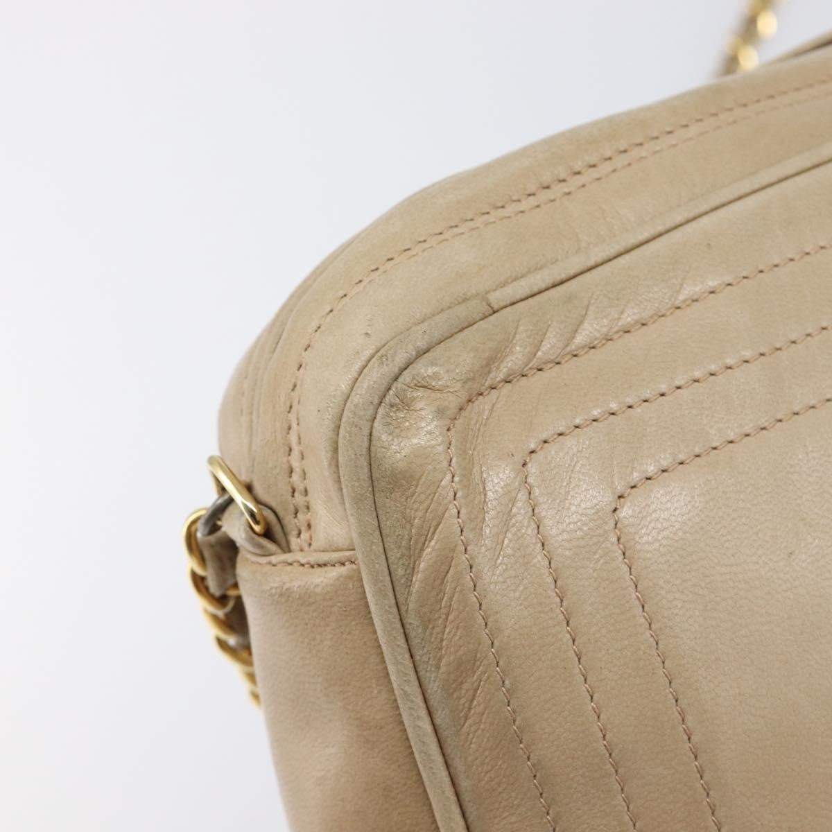 Chanel Vintage Cc Tassel Camera Lambskin Beige Leather Shoulder Bag Bag (Pre-Owned)