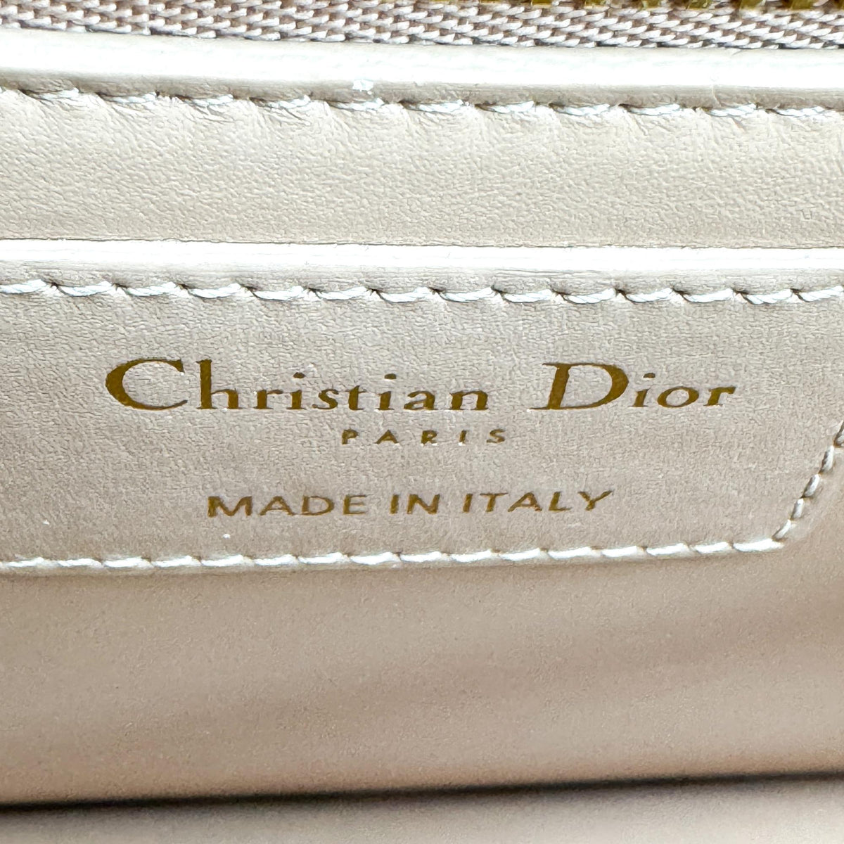 Christian Dior 30 Montaigne Flap Leather Beige Leather Handbag (Pre-Owned)