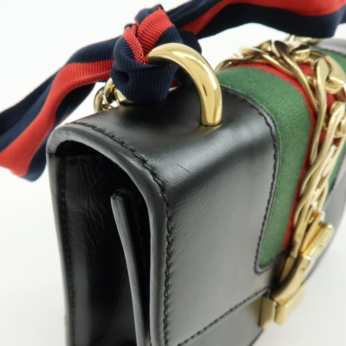 Gucci Sylvie Chain Leather Black Leather Shoulder Bag Bag (Pre-Owned)