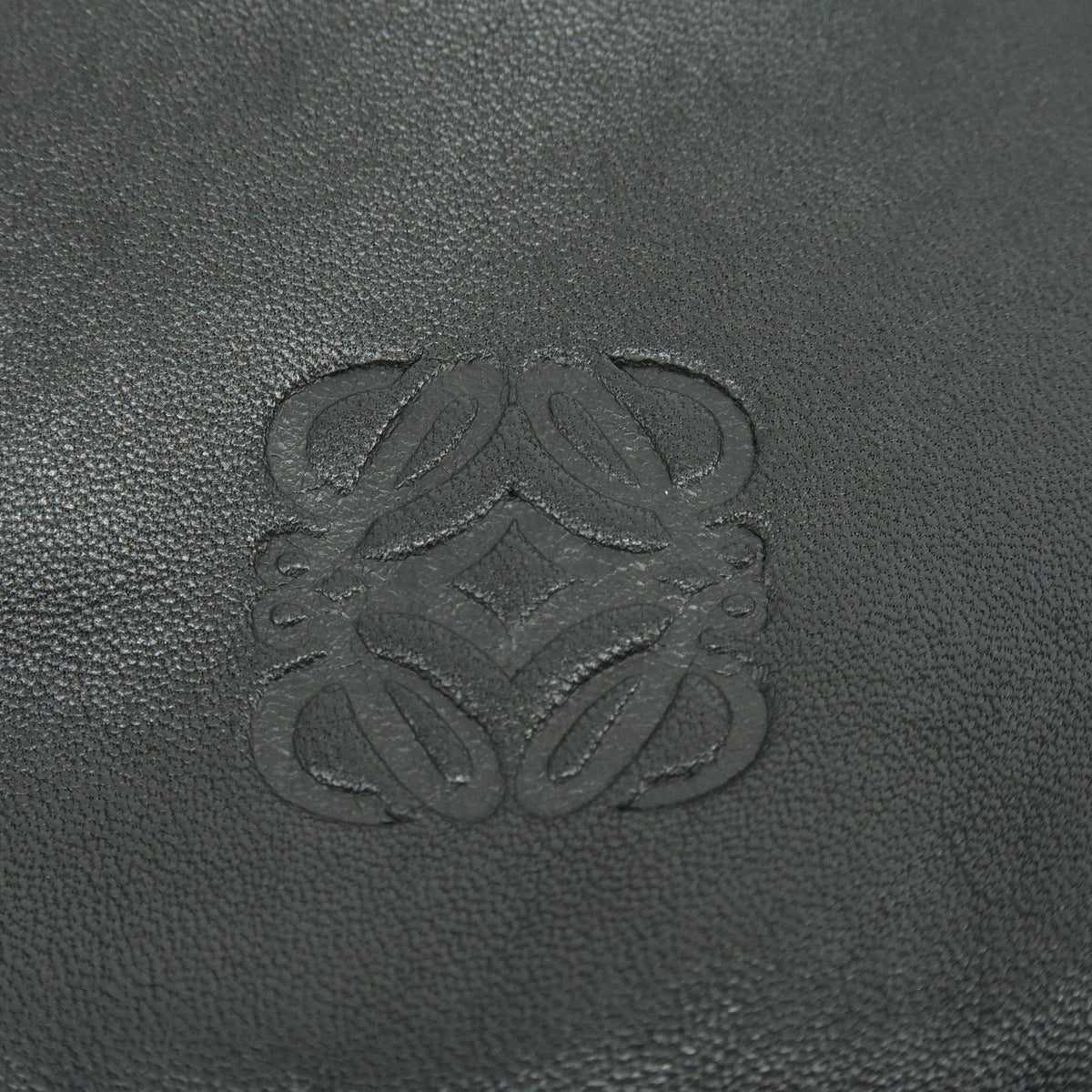 Loewe Vintage Anagram Leather Black Leather Handbag (Pre-Owned)
