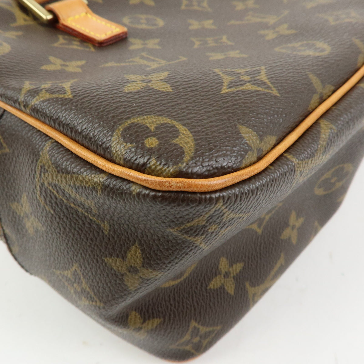 Louis Vuitton Cite Monogram Canvas Brown Canvas Handbag (Pre-Owned)