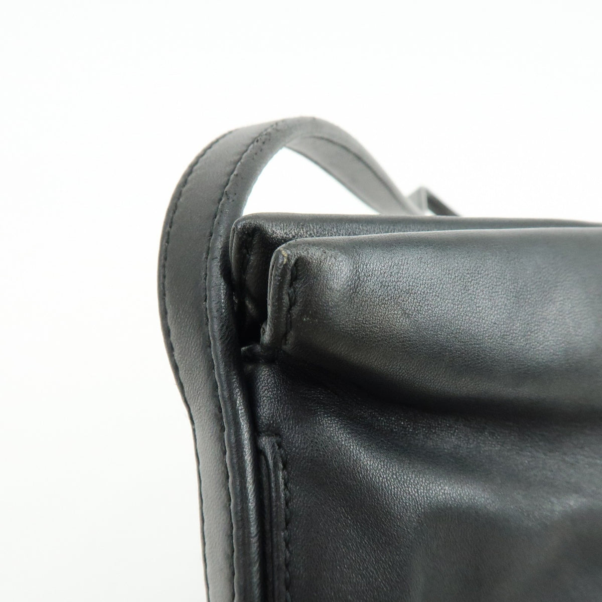 Loewe Vintage Anagram Leather Black Leather Handbag (Pre-Owned)
