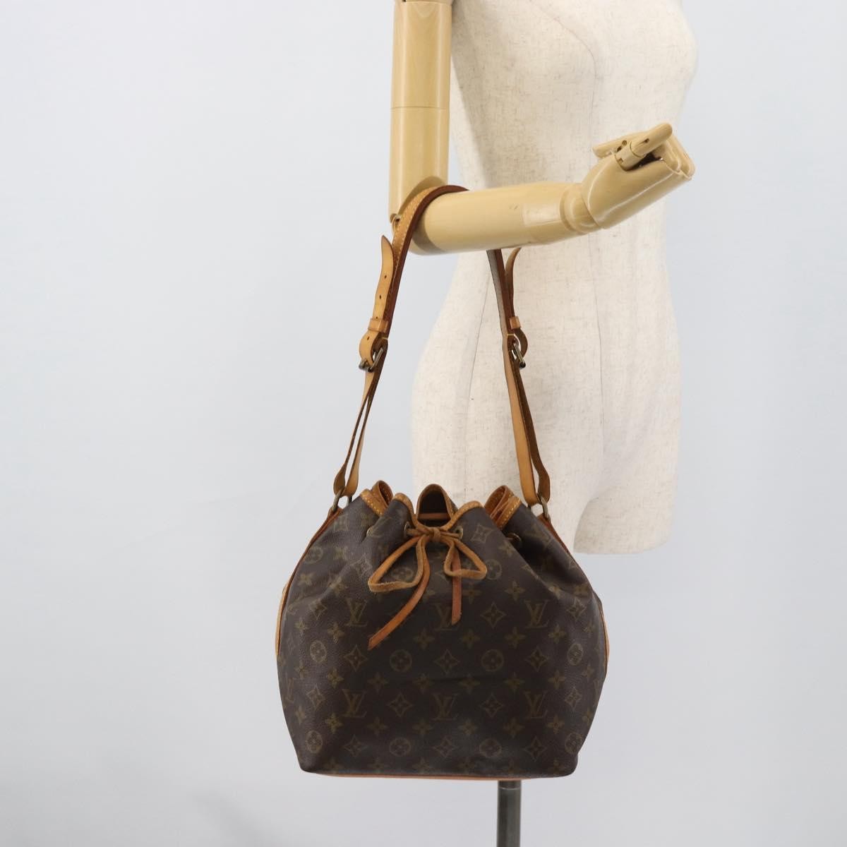 Louis Vuitton Petit Noe Monogram Canvas Brown Canvas Shoulder Bag Bag (Pre-Owned)