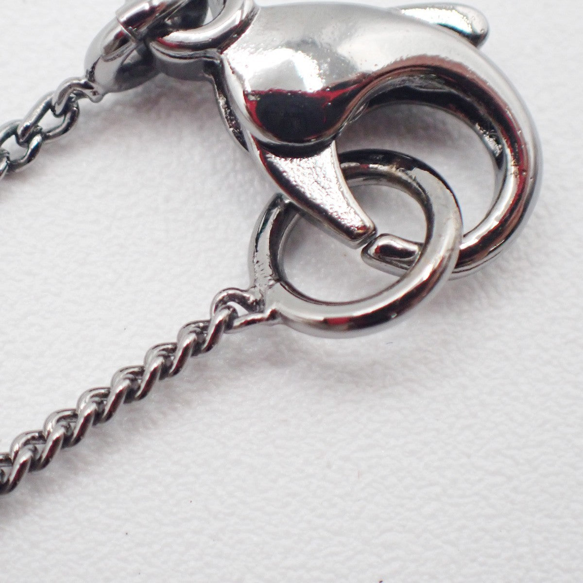 Chanel Cc Flower Ladybug Silver Plated And Acrylic Silver Metal Necklace Jewelry (Pre-Owned)