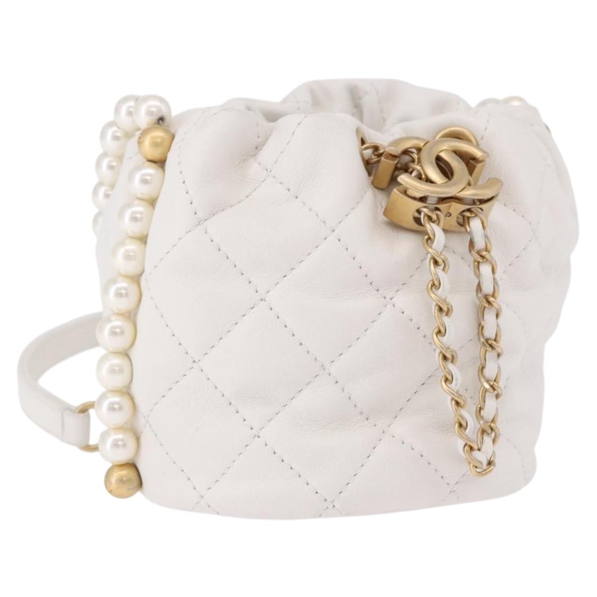 Chanel About Pearls Bucket Quilted Calfskin White Leather Shoulder Bag Bag (Pre-Owned)