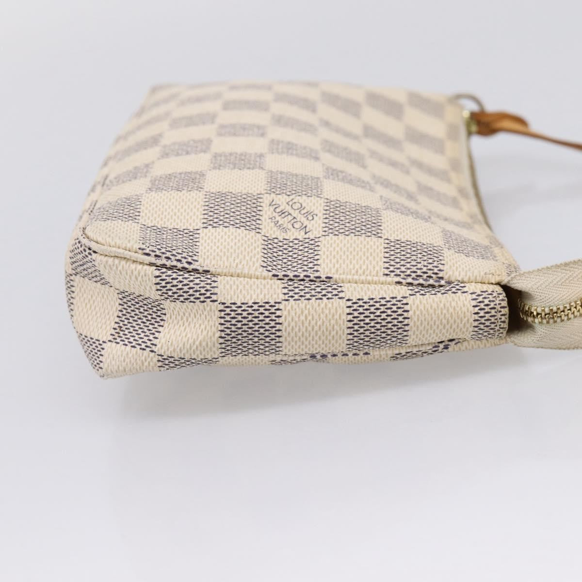 Louis Vuitton Pochette Accessoires Nm Damier White Canvas Clutche & Pouche Bag (Pre-Owned)