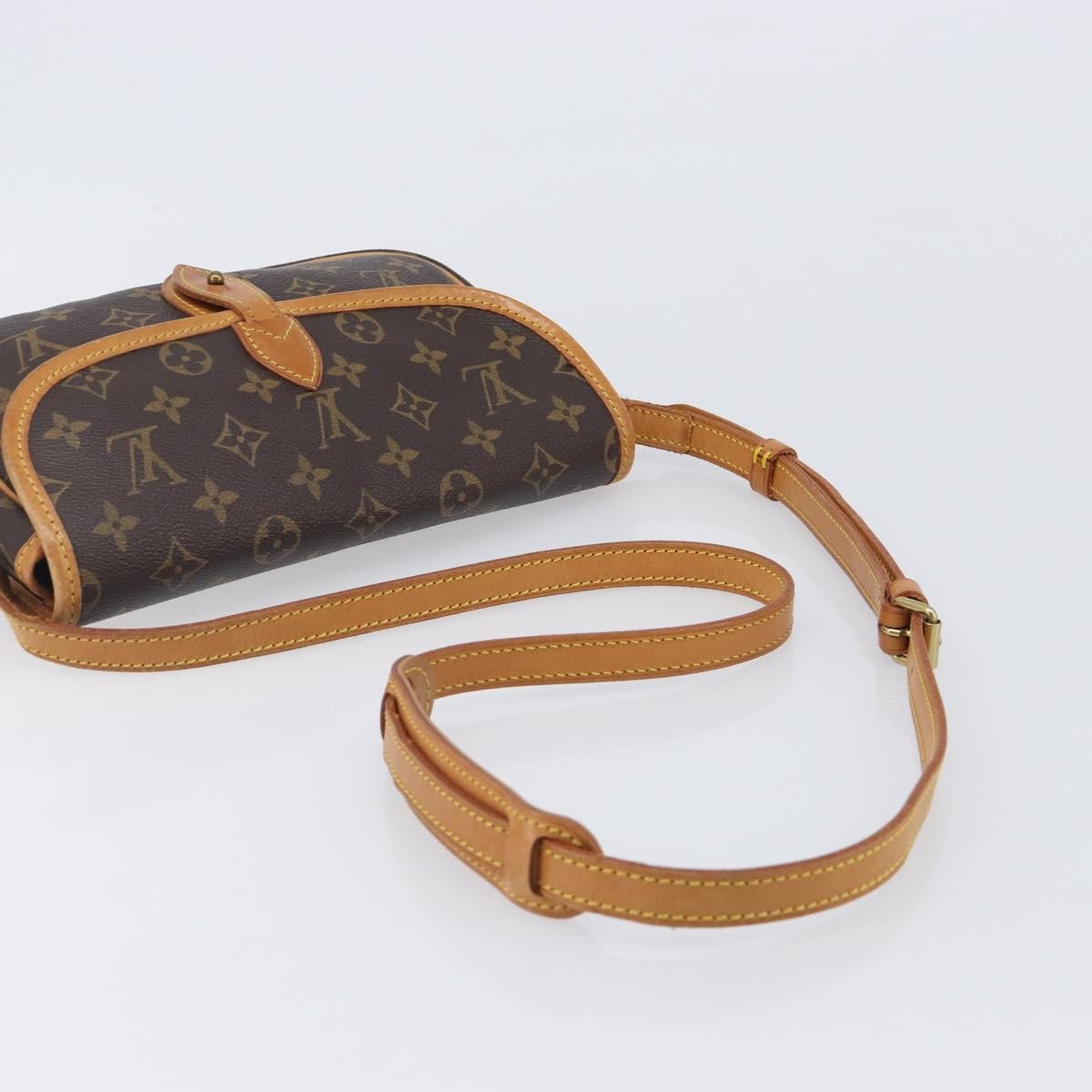 Louis Vuitton Sac Gibeciere Messenger Monogram Canvas Brown Canvas Shoulder Bag Bag (Pre-Owned)
