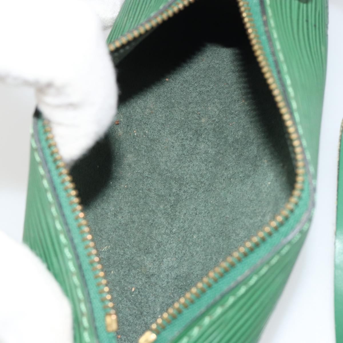 Louis Vuitton Soufflot Pochette Epi Leather Green Leather Clutche & Pouche Bag (Pre-Owned)