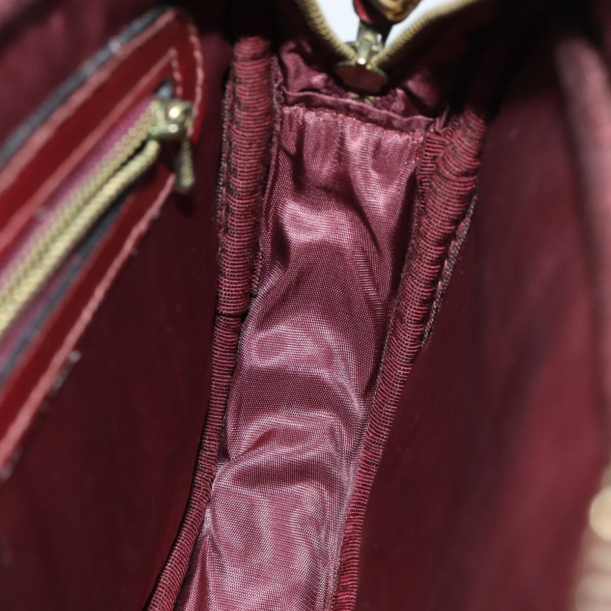 Cartier Vintage Must De Cartier Suede Burgundy Suede Shoulder Bag Bag (Pre-Owned)