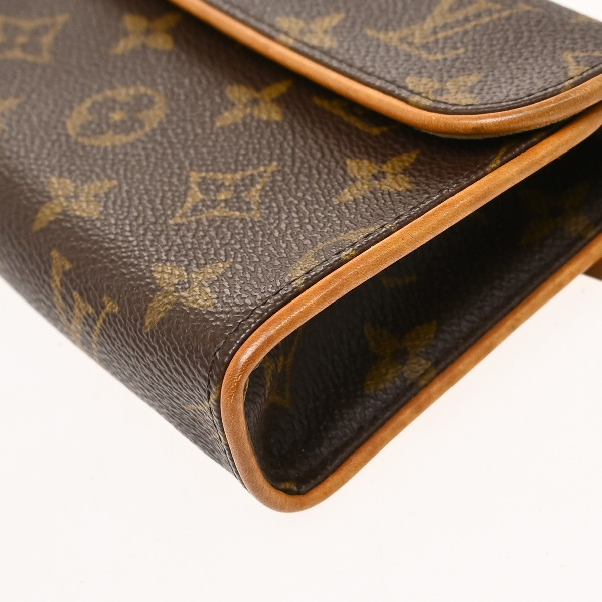 Louis Vuitton Florentine Waist Monogram Canvas Brown Canvas Handbag (Pre-Owned)