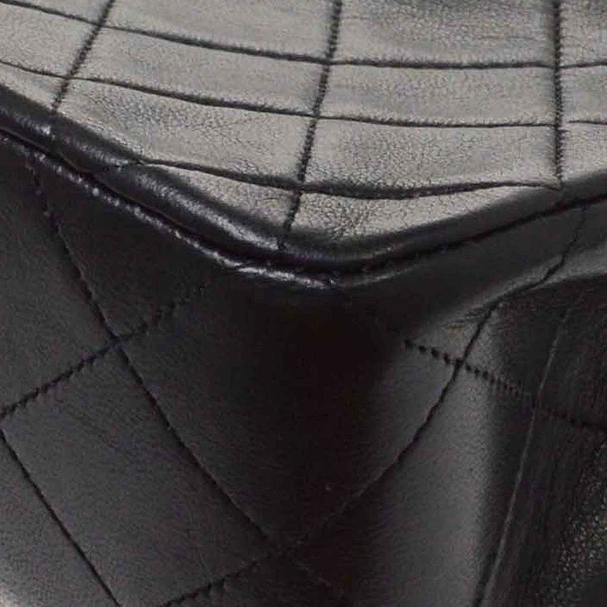 Chanel Vintage Full Flap Quilted Lambskin Black Leather Handbag (Pre-Owned)