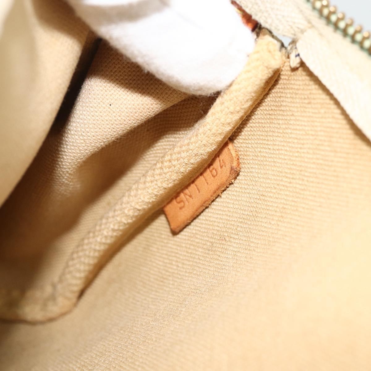 Louis Vuitton Eva Damier Beige Canvas Shoulder Bag Bag (Pre-Owned)