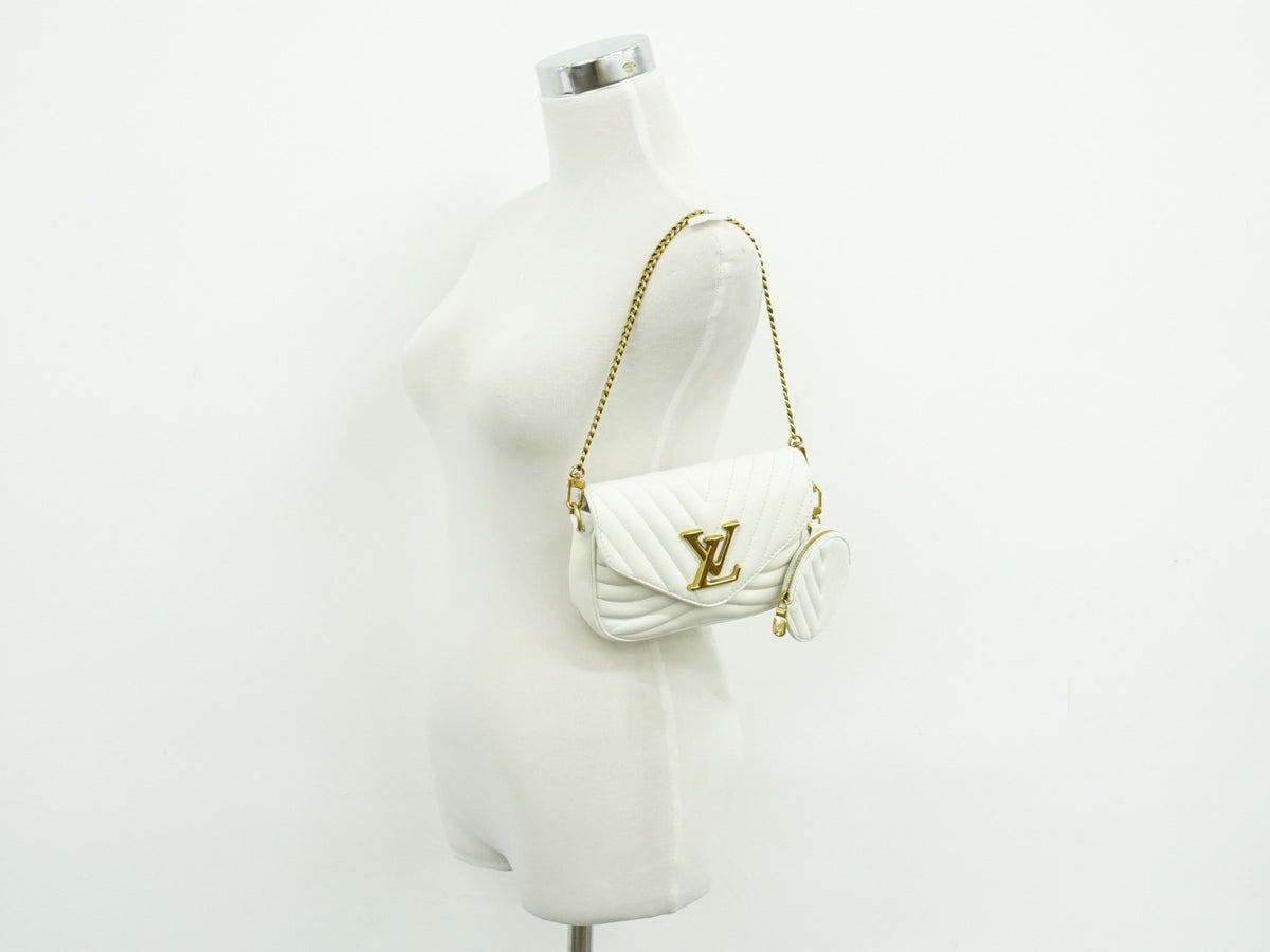 Louis Vuitton New Wave Multi Pochette Quilted Leather White Leather Shoulder Bag Bag (Pre-Owned)