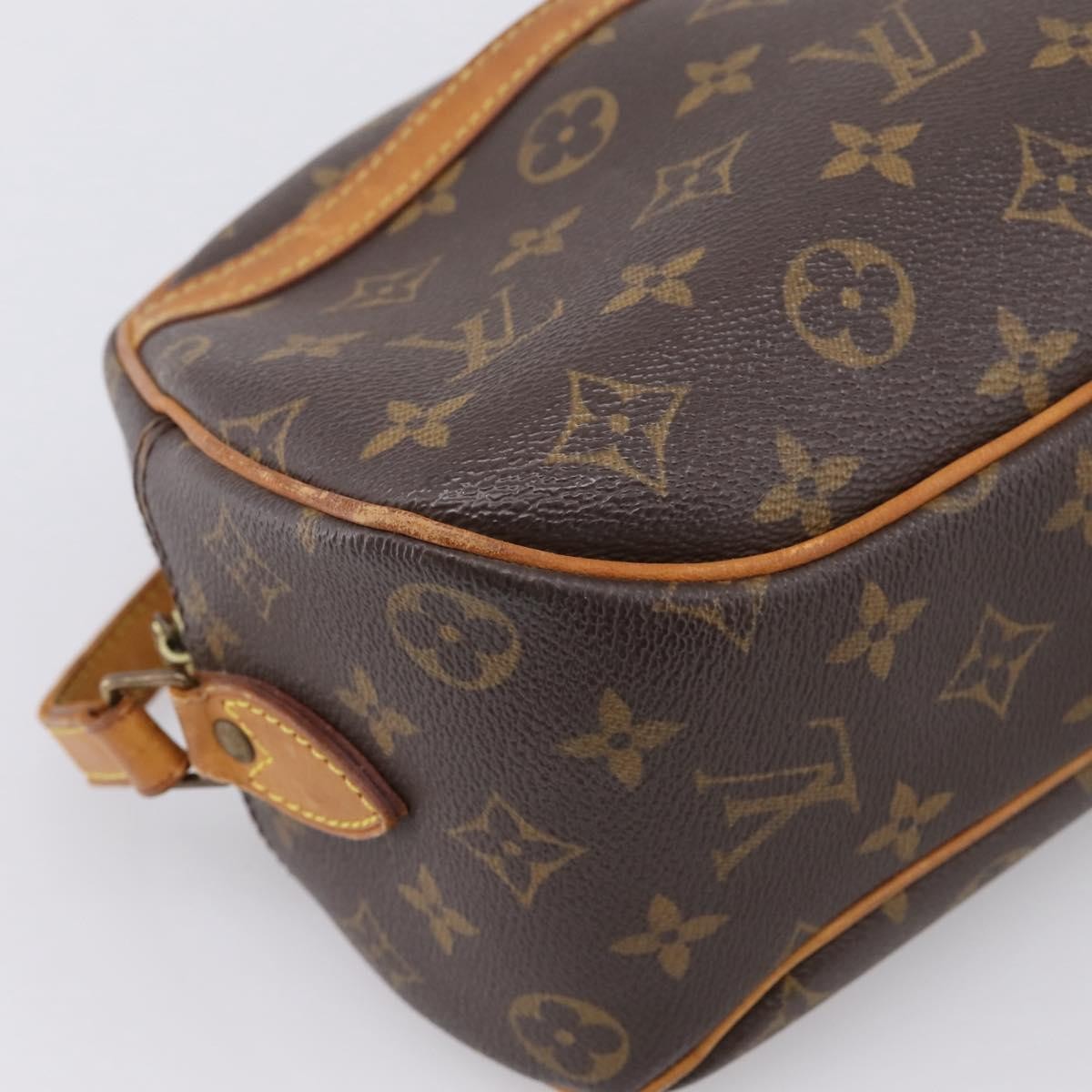 Louis Vuitton Blois Monogram Canvas Brown Canvas Handbag (Pre-Owned)