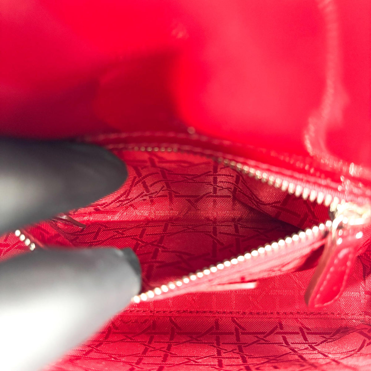 Christian Dior Lady Dior Cannage Stitch Patent Red Patent_Leather Handbag (Pre-Owned)