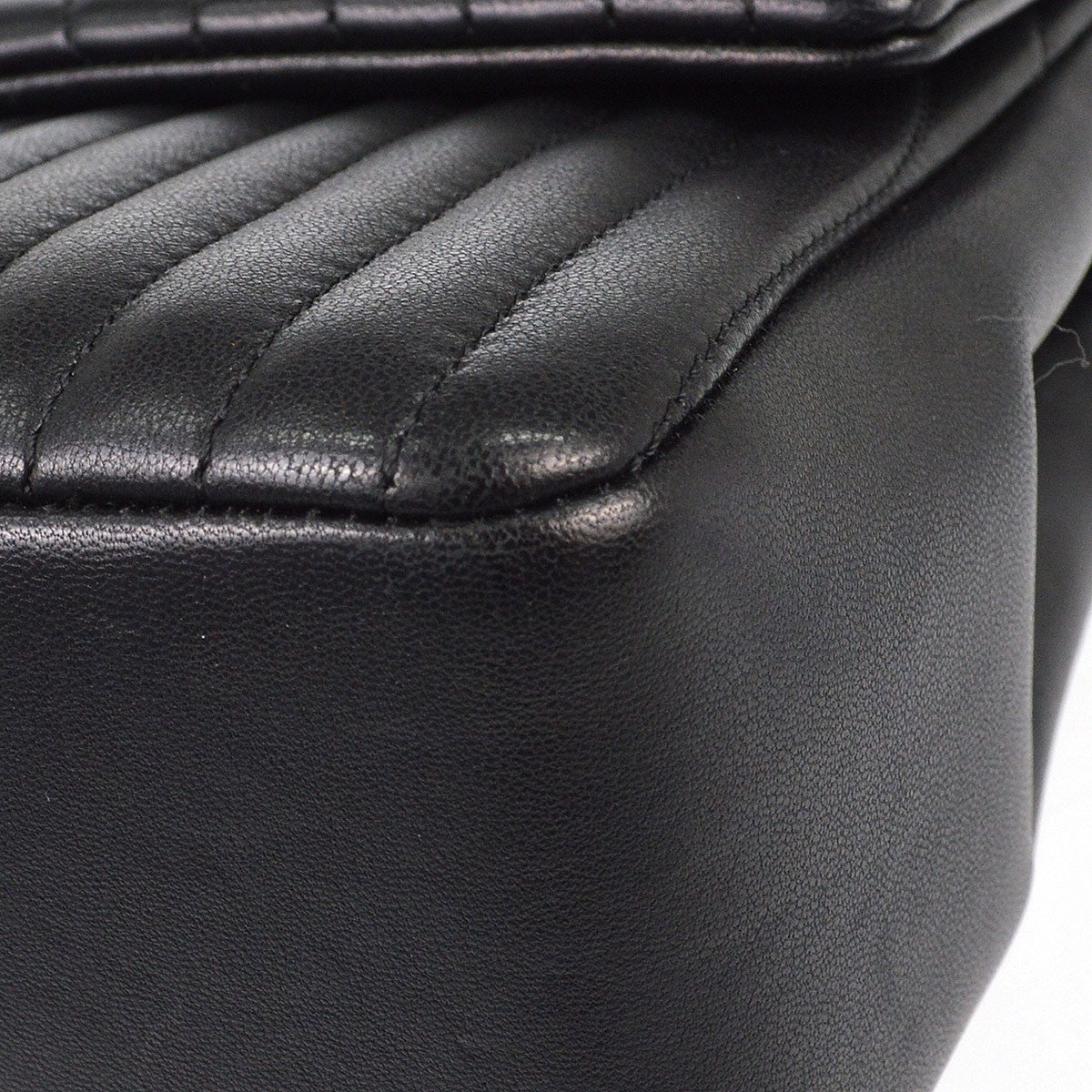 Chanel Vintage Pagoda Flap Quilted Lambskin Black Leather Handbag (Pre-Owned)