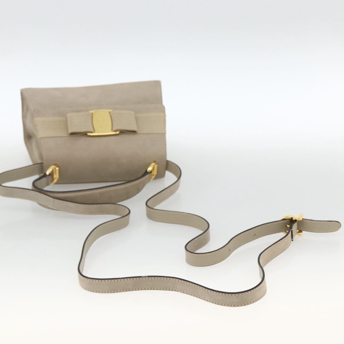 Salvatore Ferragamo Convertible Vara Bow Tote Suede Beige Suede Handbag (Pre-Owned)