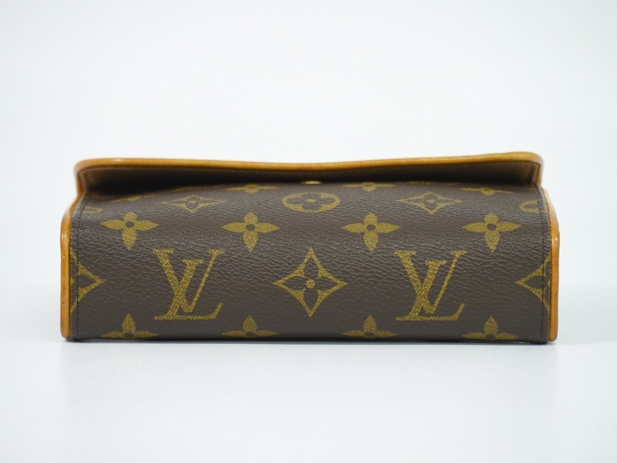 Louis Vuitton Florentine Pochette Canvas Brown Canvas Clutche & Pouche Bag (Pre-Owned)
