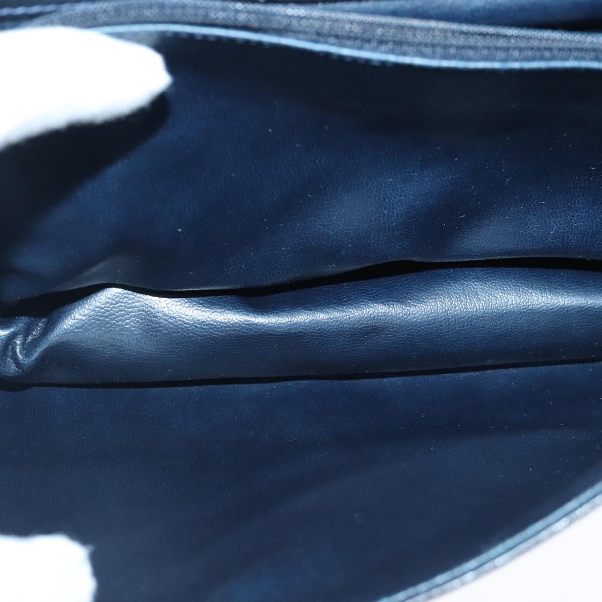 Bally Vintage Leather Black Leather Shoulder Bag Bag (Pre-Owned)