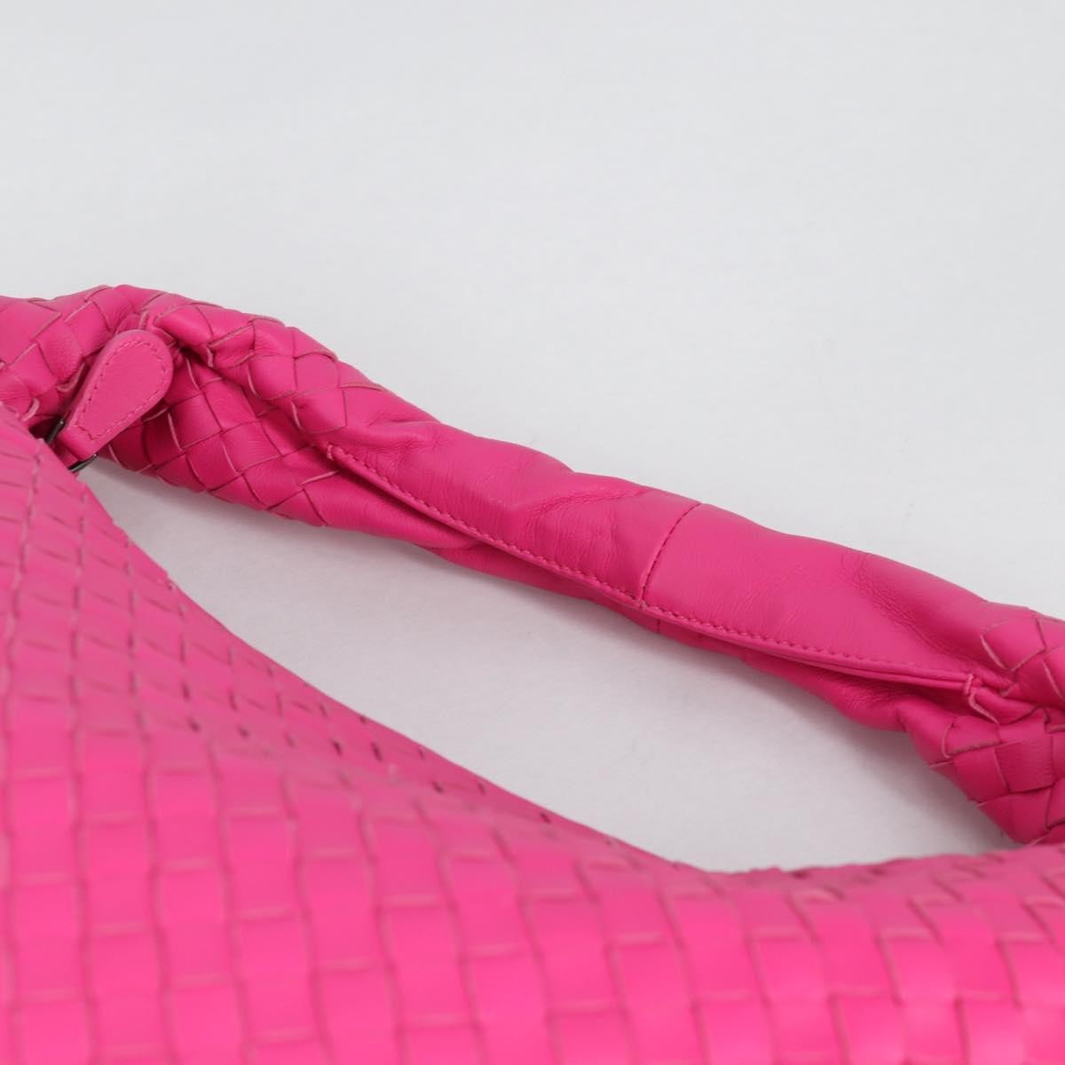 Bottega Veneta Veneta Hobo Intrecciato Nappa Pink Leather Bag (Pre-Owned)
