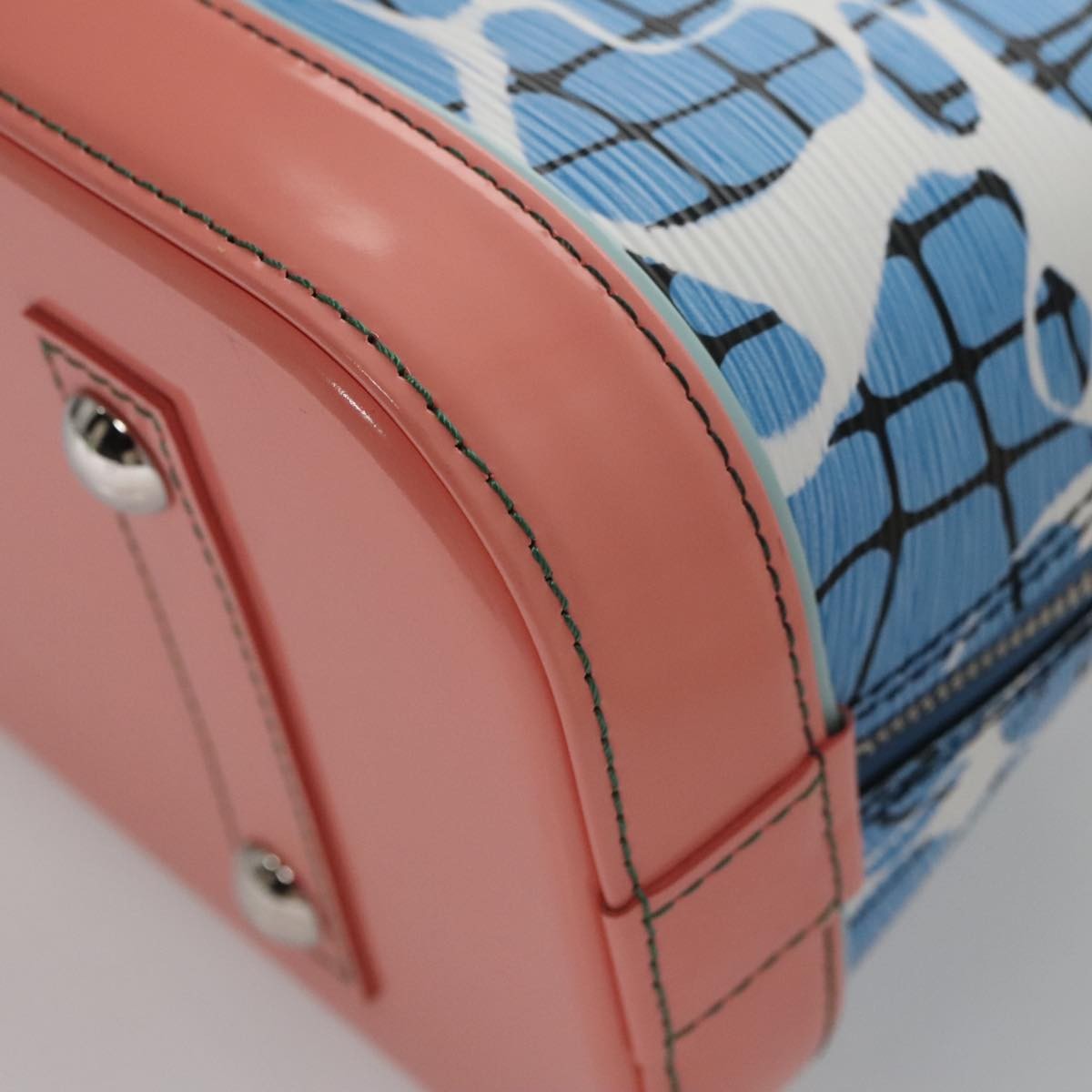 Louis Vuitton Alma Limited Edition Print Epi Leather Blue Leather Handbag (Pre-Owned)