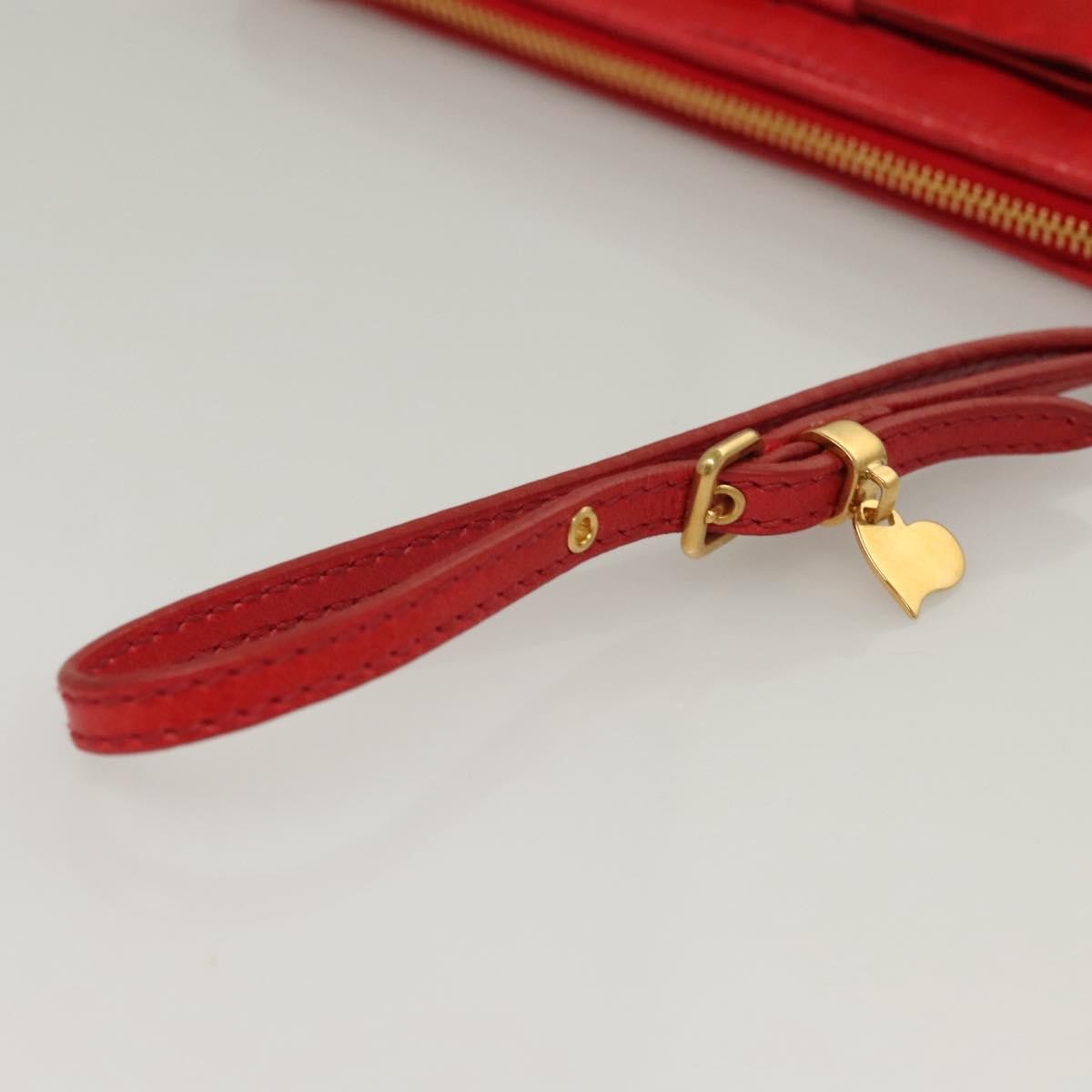 Miu Miu Zip Wristlet Leather Red Leather Clutche & Pouche Bag (Pre-Owned)