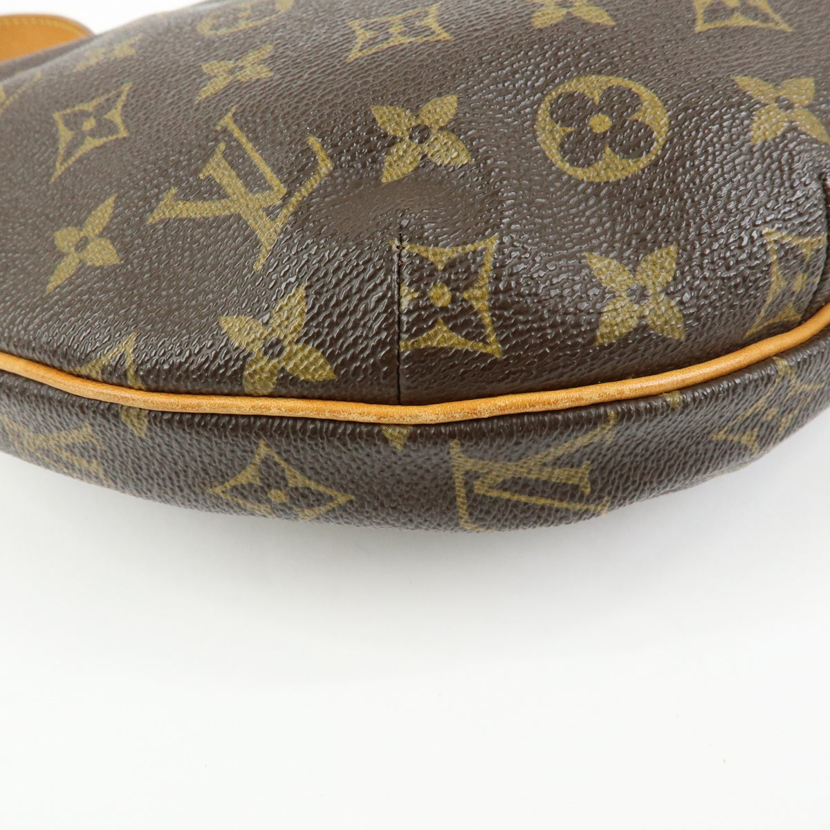 Louis Vuitton Croissant Monogram Canvas Brown Canvas Handbag (Pre-Owned)