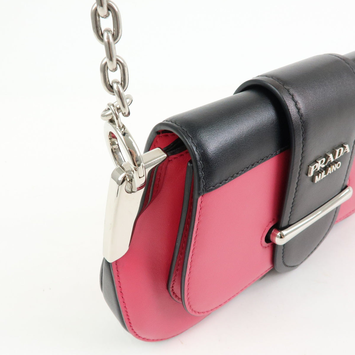 Prada Sidonie City Calf Pink Leather Shoulder Bag Bag (Pre-Owned)