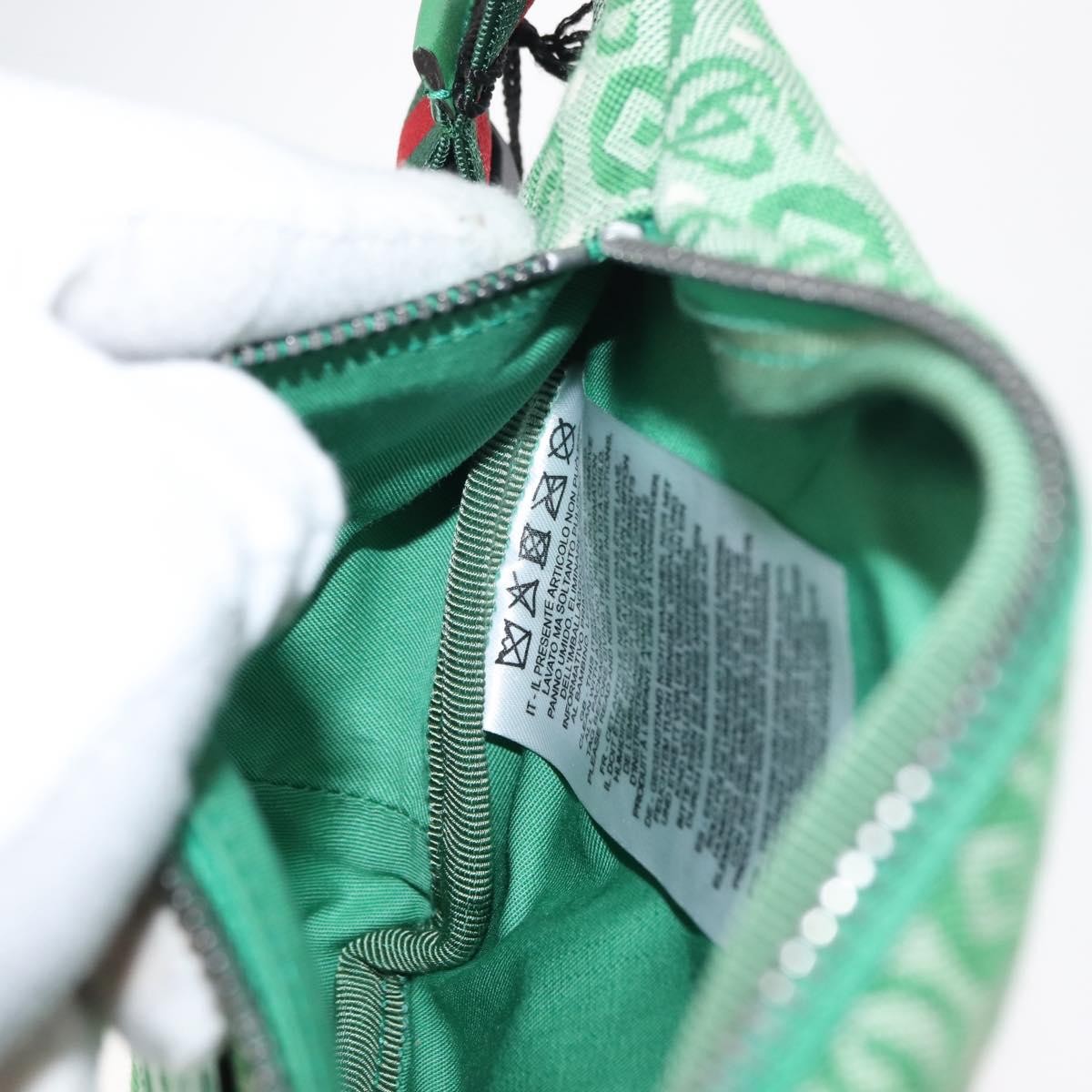 Gucci Waist Pouch Belt Gg Canvas And Leather Green Canvas Clutche & Pouche Bag (Pre-Owned)