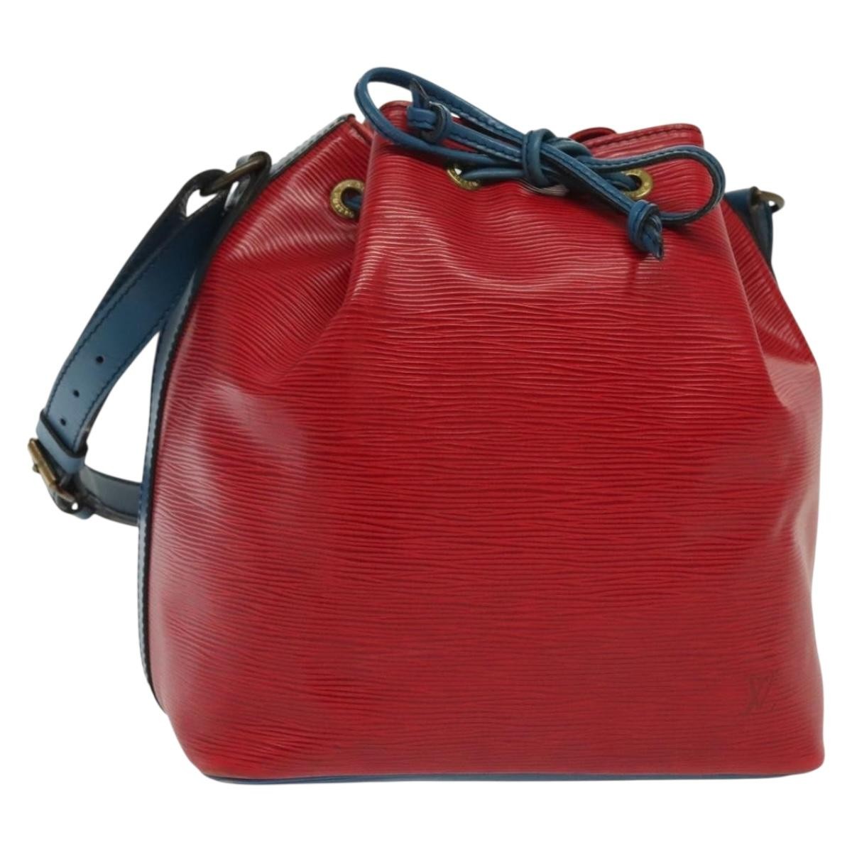 Louis Vuitton Petit Noe Epi Leather Red Leather Shoulder Bag Bag (Pre-Owned)