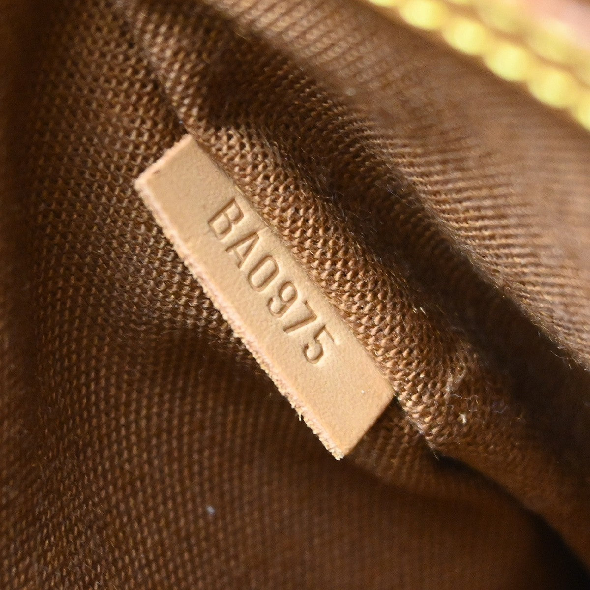 Louis Vuitton Alma Monogram Canvas Brown Canvas Handbag (Pre-Owned)