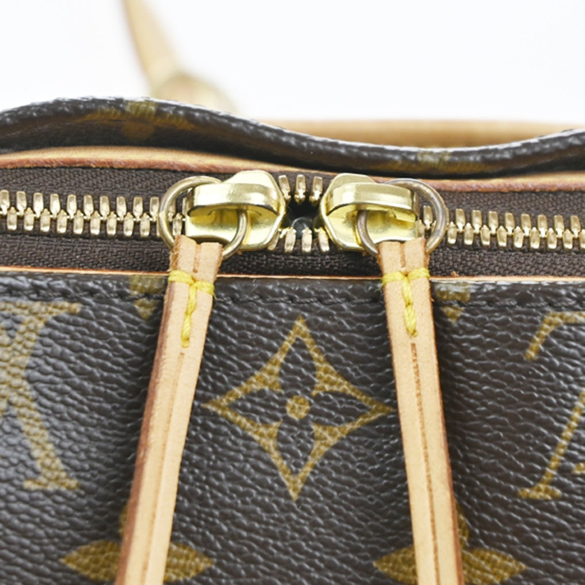 Louis Vuitton Popincourt Monogram Canvas Brown Canvas Shoulder Bag Bag (Pre-Owned)