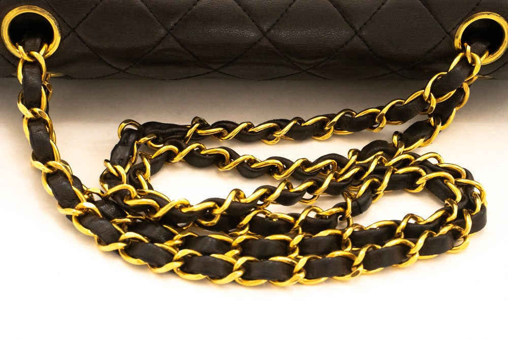 Chanel Classic Flap Lambskin Black Leather Crossbody Bag Bag (Pre-Owned)