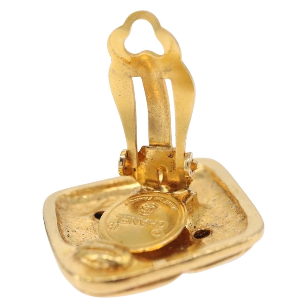 Chanel Vintage Diamond Clip-On Metal With Crystals Gold Metal Earrings Jewelry (Pre-Owned)