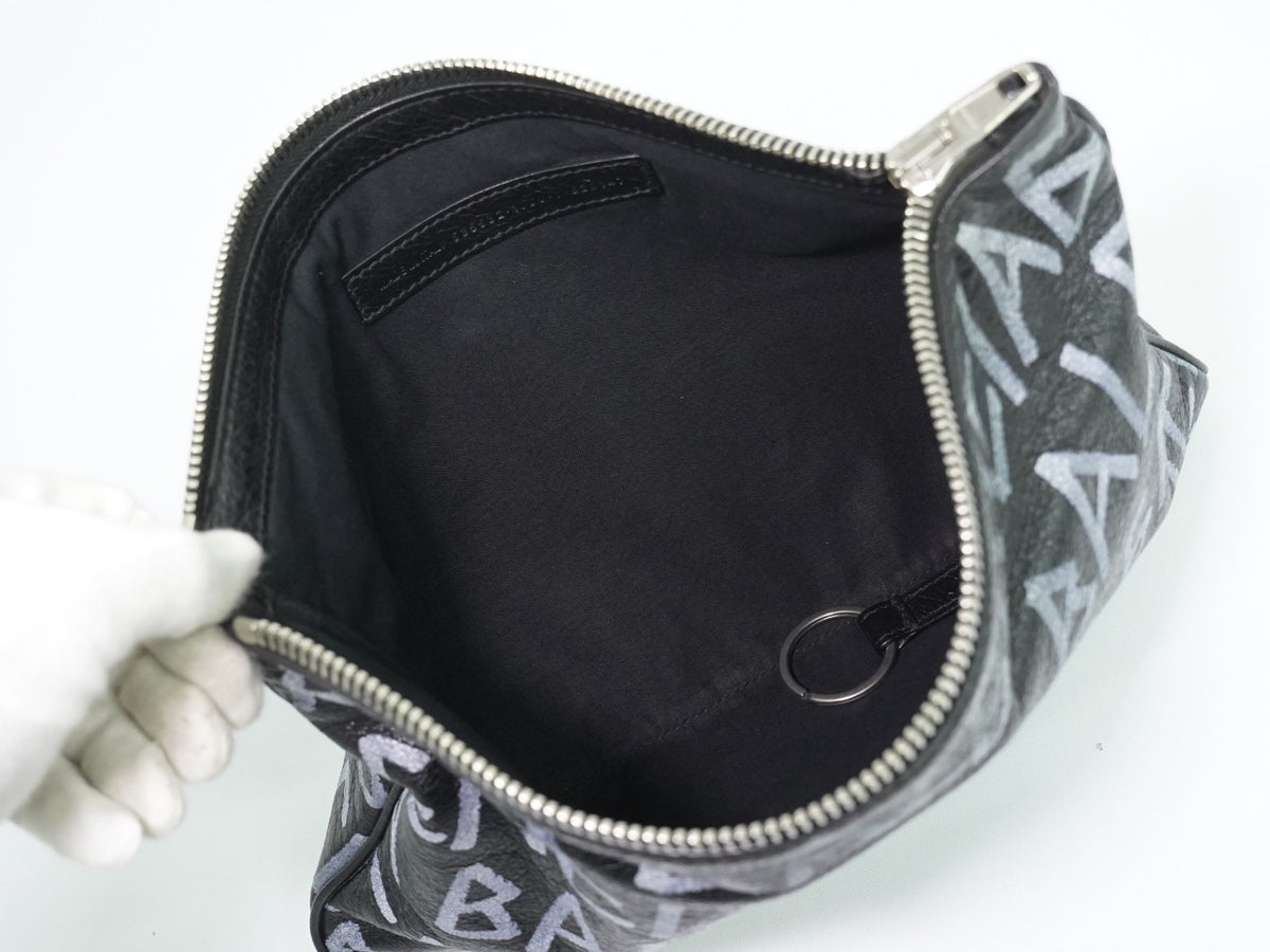 Balenciaga Graffiti Leather Black Leather Clutche & Pouche Bag (Pre-Owned)