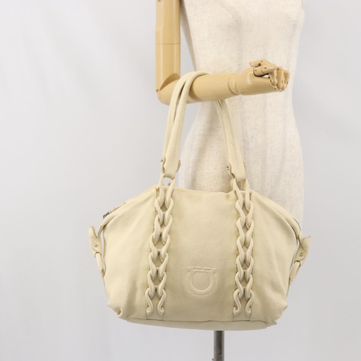 Salvatore Ferragamo Gancini Tote Leather Beige Leather Tote Bag Bag (Pre-Owned)