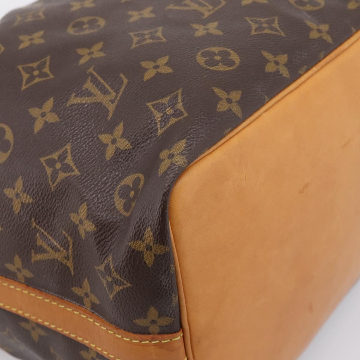 Louis Vuitton Petit Noe Monogram Canvas Brown Canvas Handbag (Pre-Owned)
