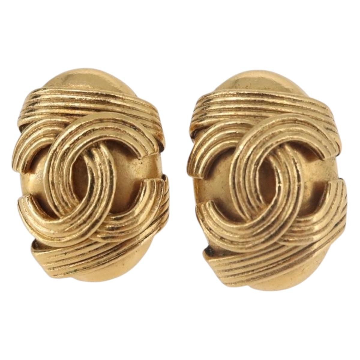 Chanel Cc Clip On Metal Gold Metal Earrings Jewelry (Pre-Owned)