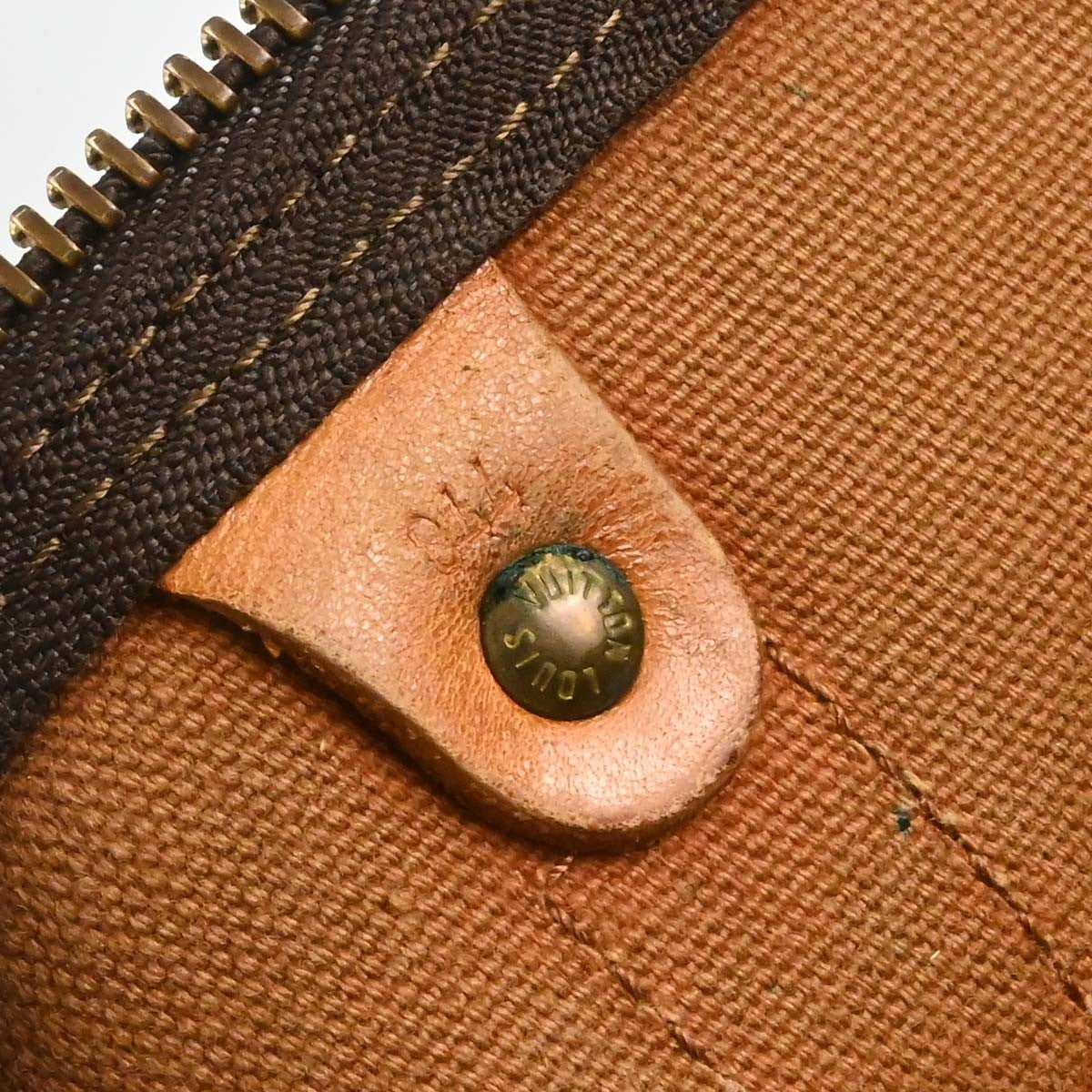 Louis Vuitton Keepall Monogram Canvas Brown Canvas Travel Bag Bag (Pre-Owned)