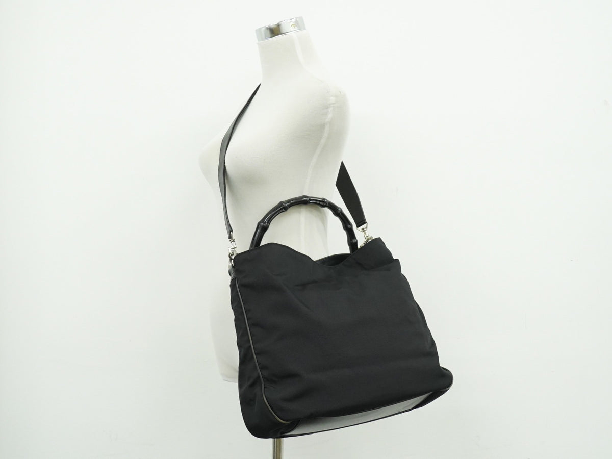 Gucci Vintage Bamboo Hobo Nylon Black Nylon Shoulder Bag Bag (Pre-Owned)
