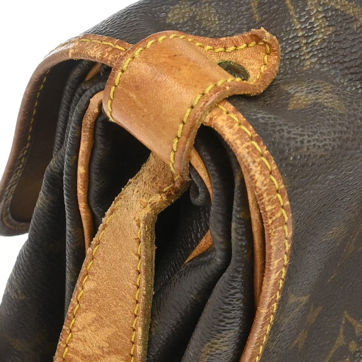 Louis Vuitton Saumur Monogram Brown Canvas Shoulder Bag Bag (Pre-Owned)