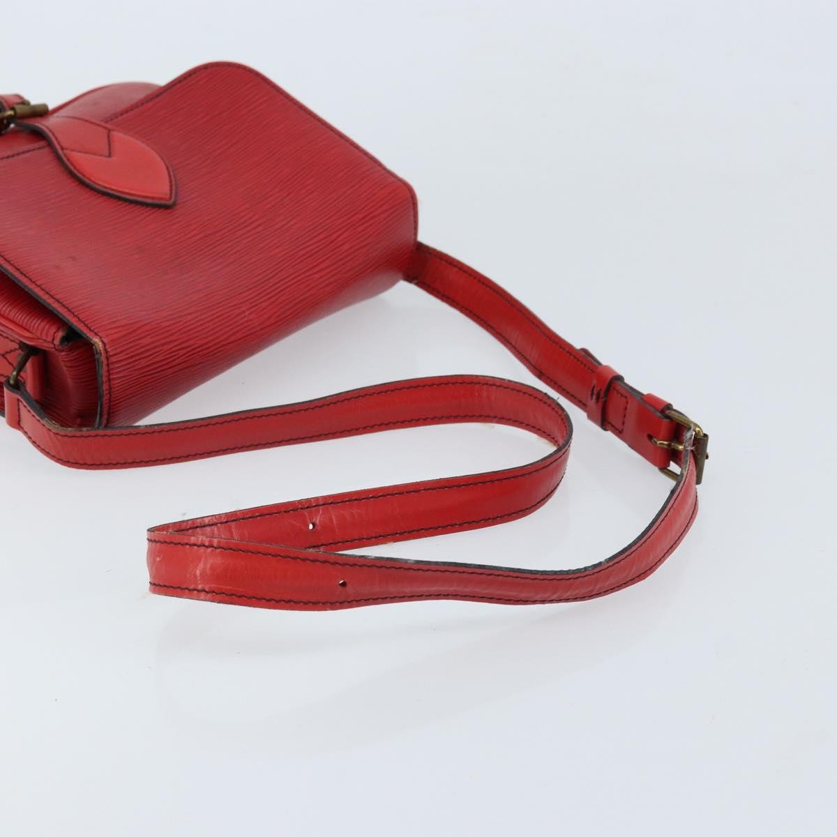 Louis Vuitton Cartouchiere Epi Leather Red Leather Shoulder Bag Bag (Pre-Owned)