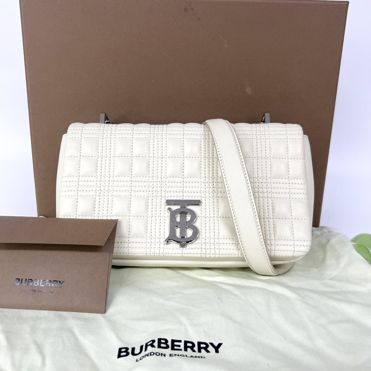 Burberry Lola Wallet On Chain Quilted Leather Ecru Leather Crossbody Bag Bag (Pre-Owned)