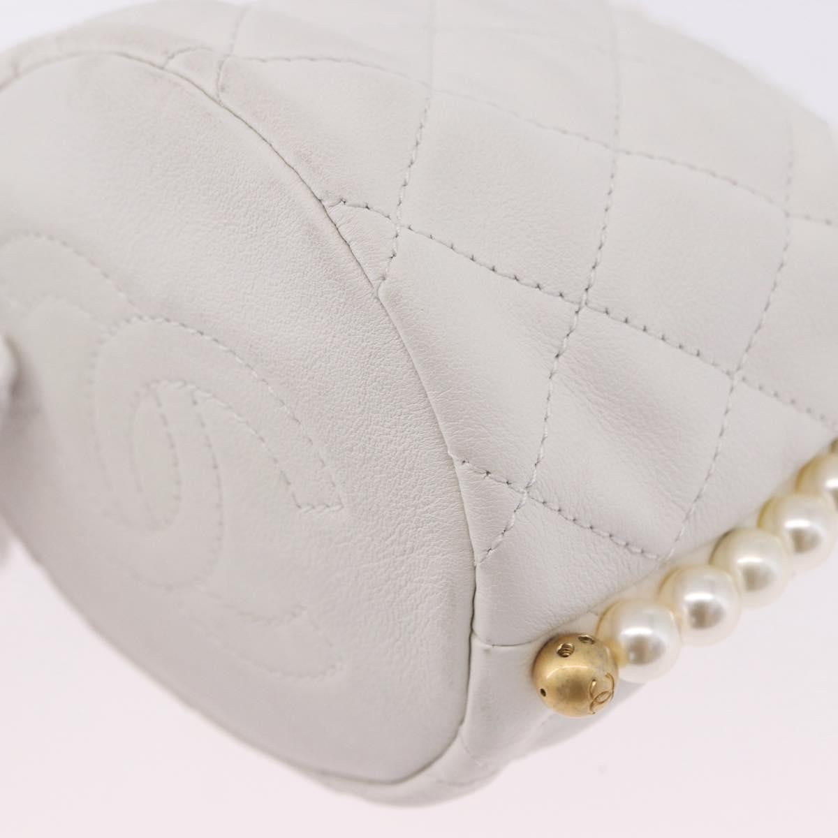 Chanel About Pearls Bucket Quilted Calfskin White Leather Shoulder Bag Bag (Pre-Owned)