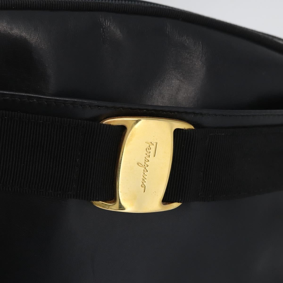 Salvatore Ferragamo Vara Bow Camera Leather Black Leather Shoulder Bag Bag (Pre-Owned)