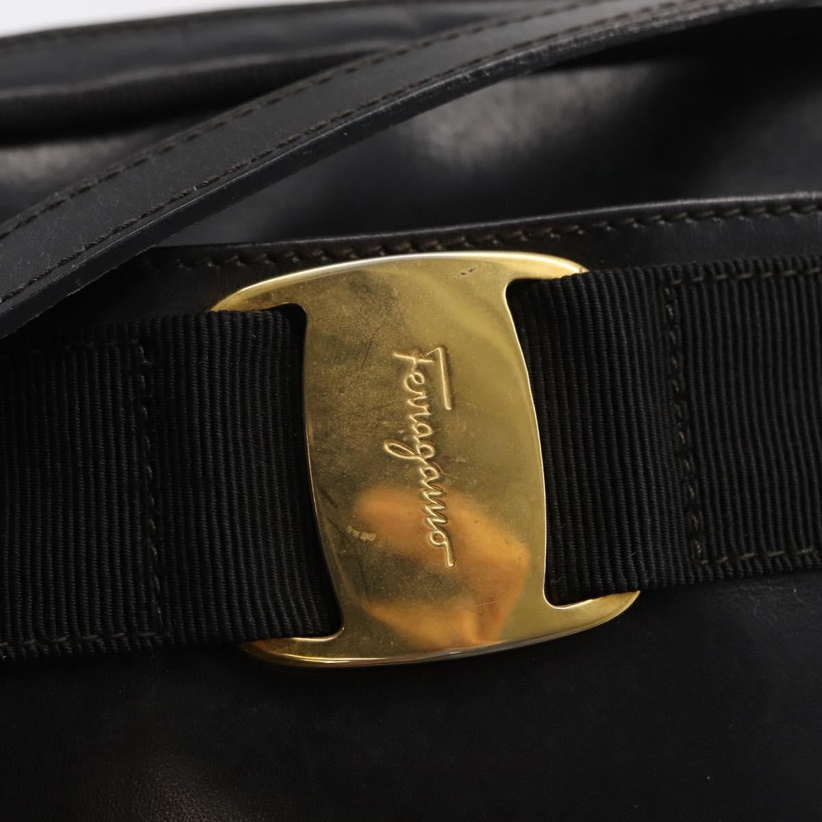 Salvatore Ferragamo Vara Bow Camera Leather Black Leather Shoulder Bag Bag (Pre-Owned)