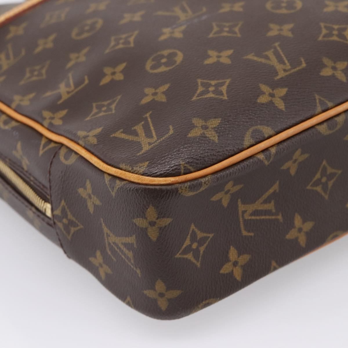 Louis Vuitton Porte-Documents Pegase Monogram Canvas Brown Canvas Handbag (Pre-Owned)