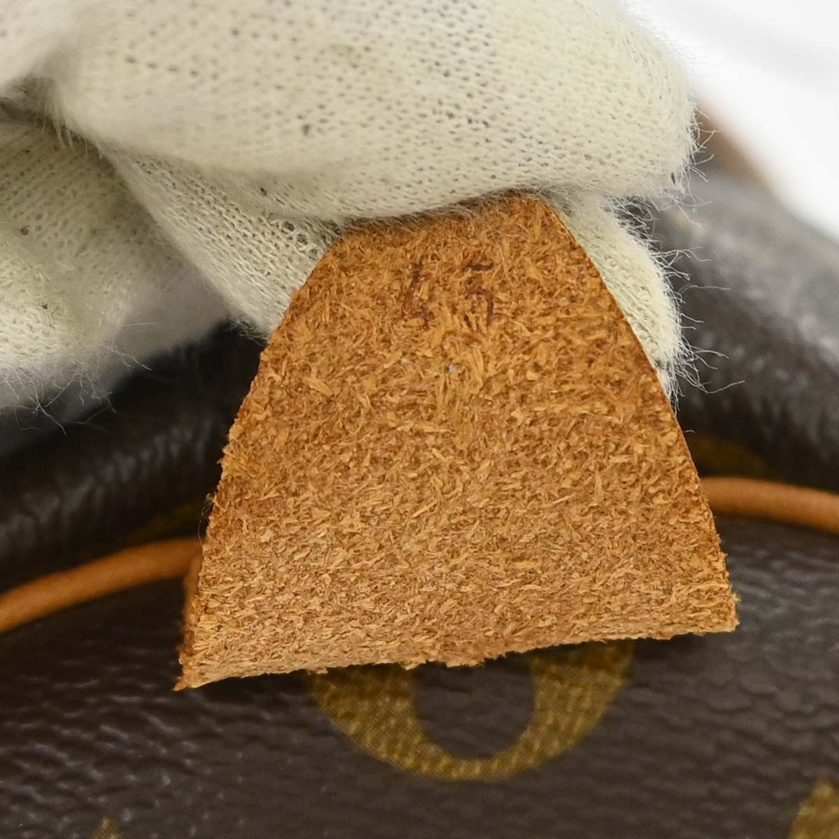Louis Vuitton Keepall Monogram Canvas Brown Canvas Travel Bag Bag (Pre-Owned)