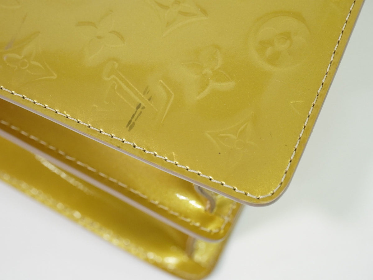Louis Vuitton Deesse Monogram Vernis Beige Leather Handbag (Pre-Owned)